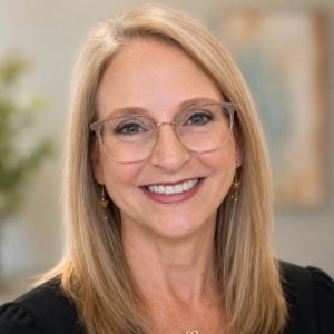 Liza-Blanc-Headshot sq
